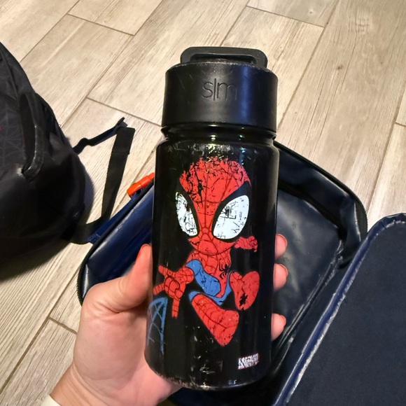 Simple Modern Spiderman Bundle - Picture 6 of 9